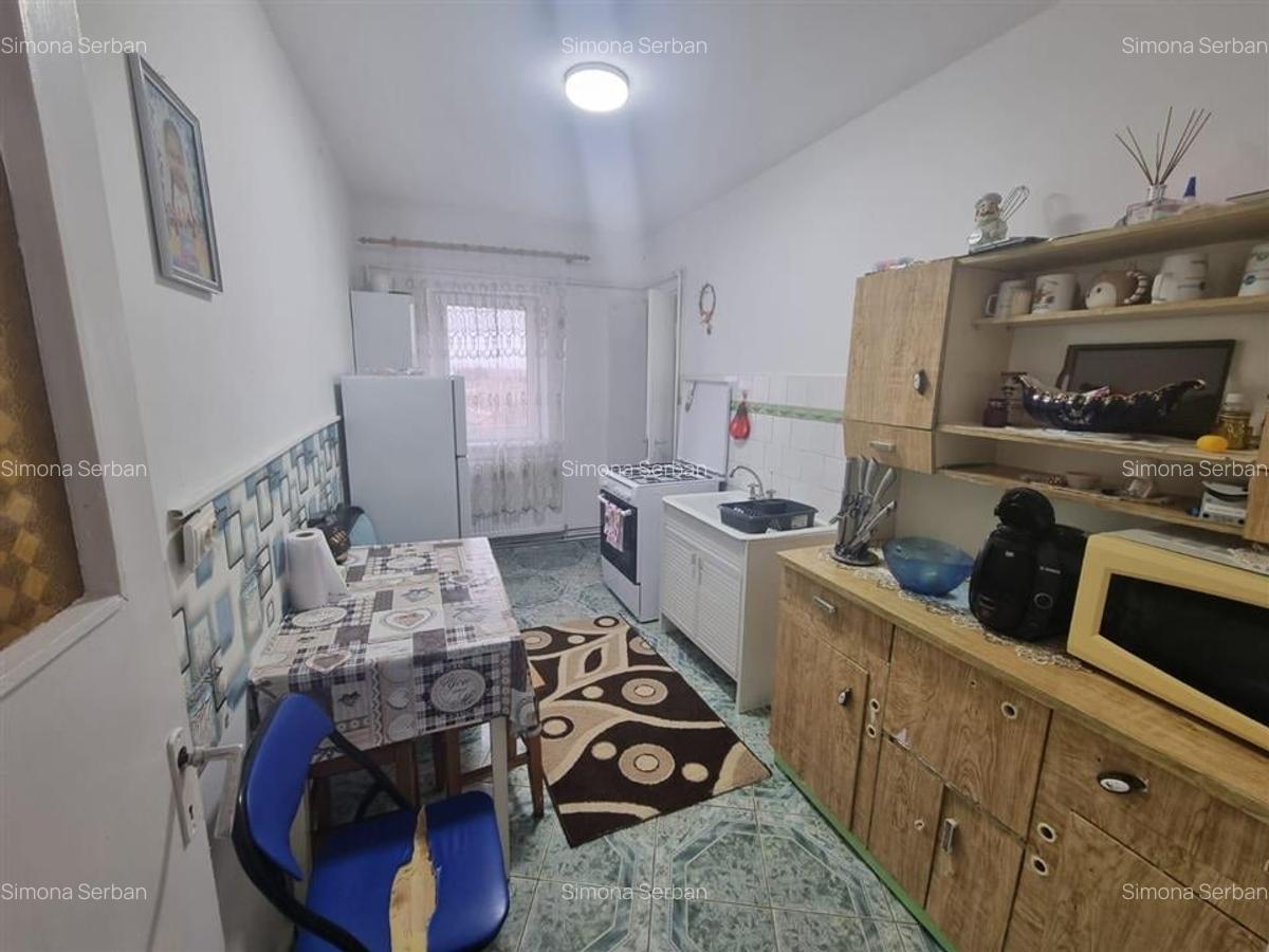 Apartament cu 3 camere decomandat, mobilat în Central - 15