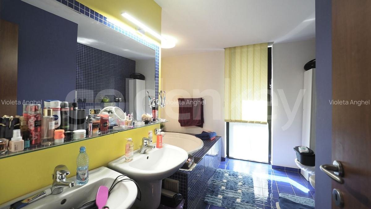 Vila cu 7 camere inconjurata de verdeata | piscina | 1178mp teren - 12