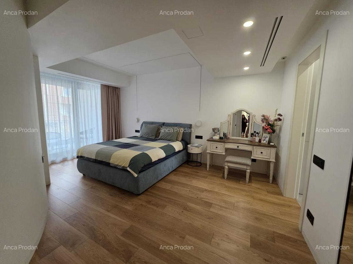 Apartament cu 4 camere semidecomandat în Aviatorilor - 4
