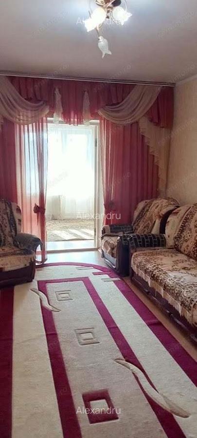 3 camere zona 13 septembrie - 6