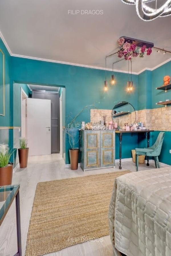 URGENT Apartament cu 3 camere, design unic, parter cu terasă - 15