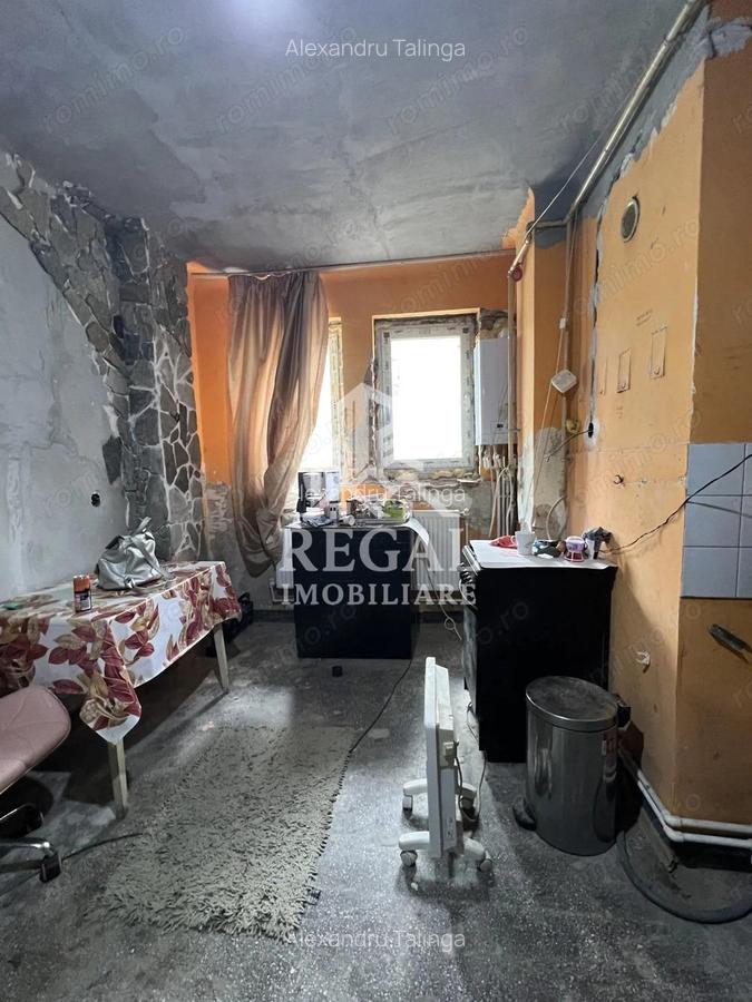 Apartament 1 camera 41 mp utili + beci Zona OM, demisol - 3