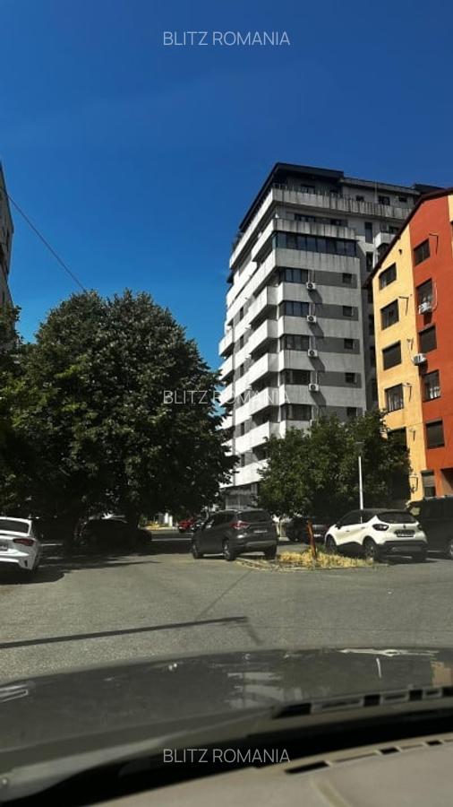 Apartament 3 camere decomandat, 73 mp, Promenada Mall - 11
