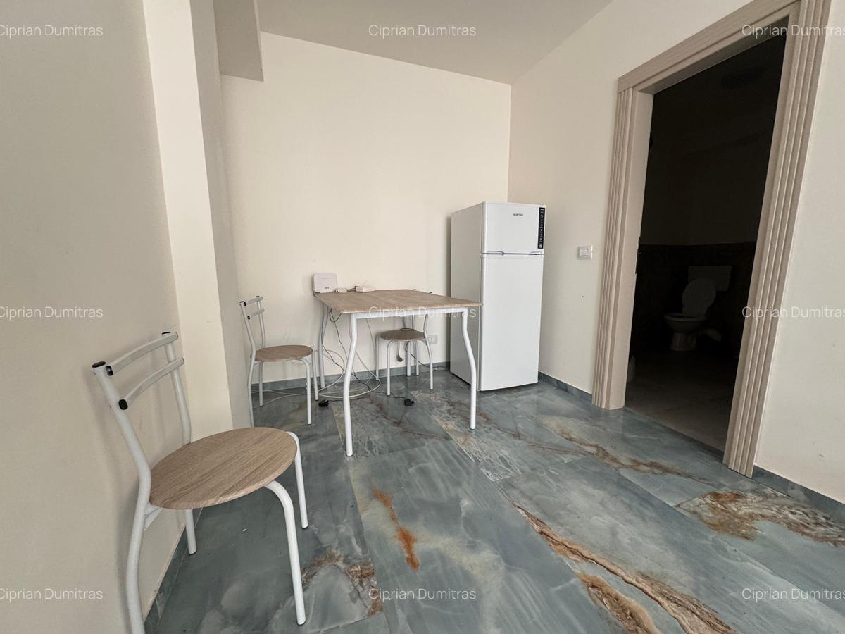 Apartament cu 2 camere Visan - 3