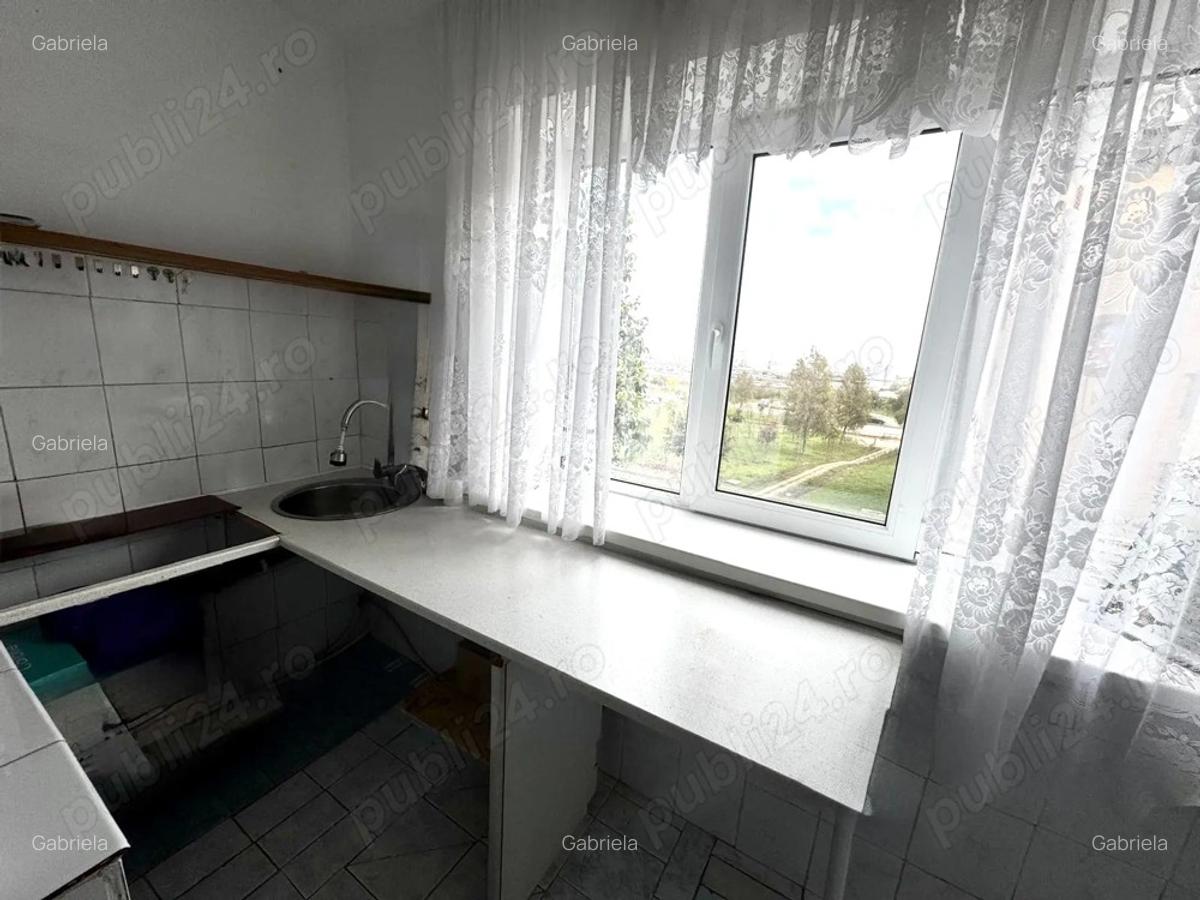 Oportunitate in Constan?a Garsoniera 21 mp, Poarta 6-etajul 2 4 - 3