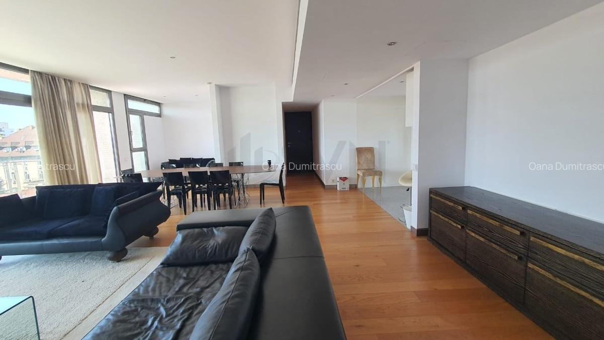 Apartament cu 4 camere decomandat în Kiseleff - 19