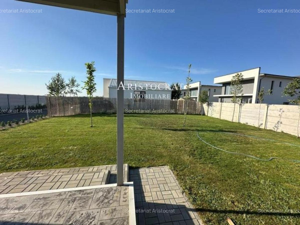 Inchirieri Case / Vile Ostratu - 17