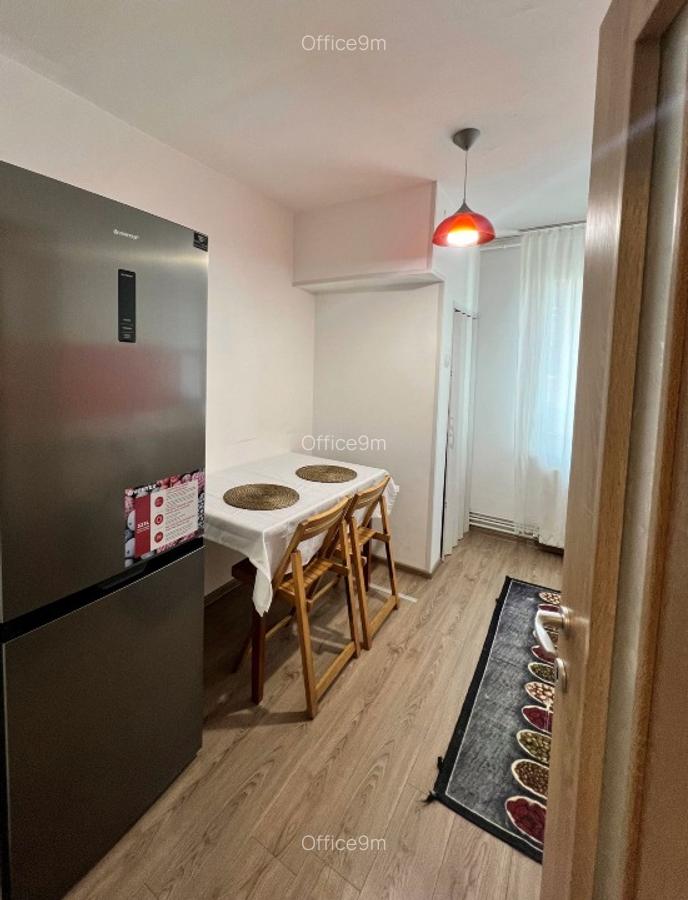 Str.Florilor, Craiter - apartament 2 camere decomandat - acceptam doua studente - 7
