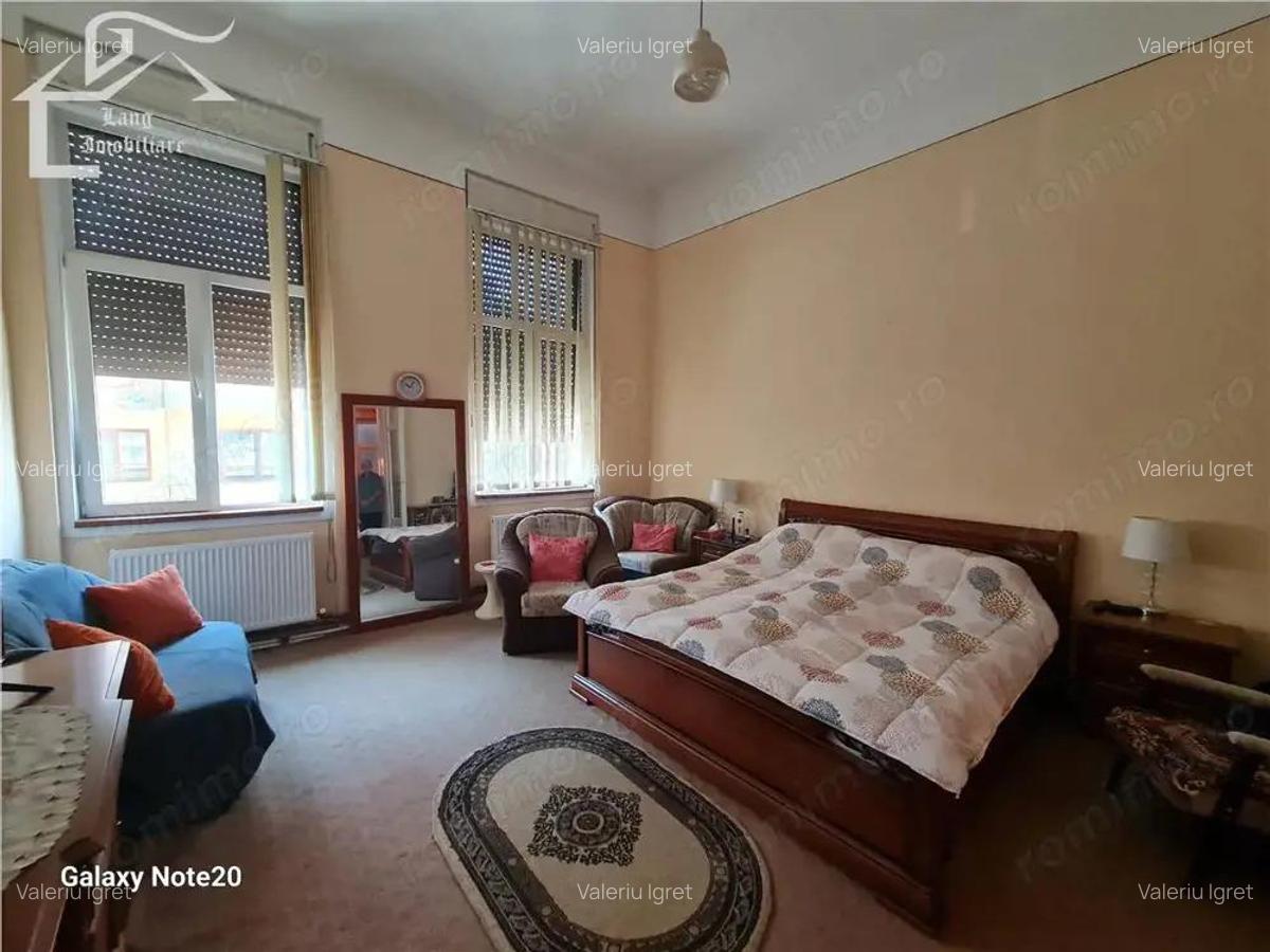 DE VANZARE APARTAMENT 3 CAMERE ULTRACENTRAL - 4