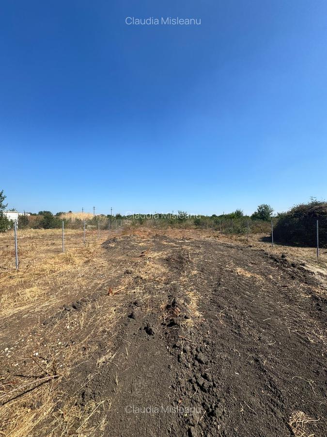 Teren de vânzare în Chiajna, situat pe strada Luceafărului nr. 27 - 8