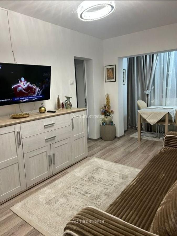 Garsoniera zona Trocadero - 2