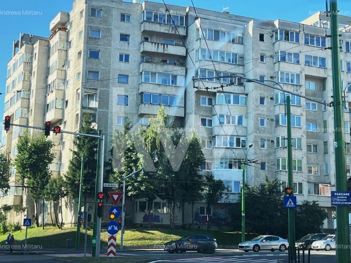 OPORTUNITATE !!!! Apartament cu 3 camere- B-dul Muncii - 2