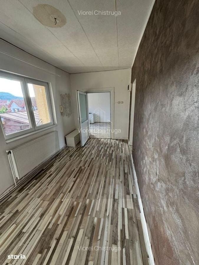 Apartament spatios cu 3 camere - 12