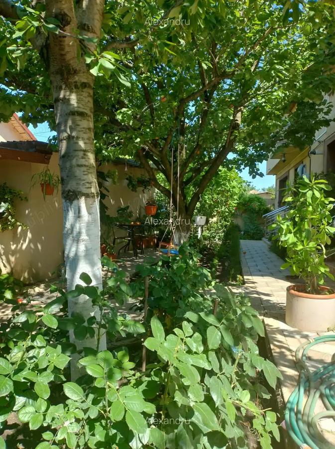 Casa deosebita cu etaj, 4 dormitoare, curte, garaj, beci, utilitati - 5