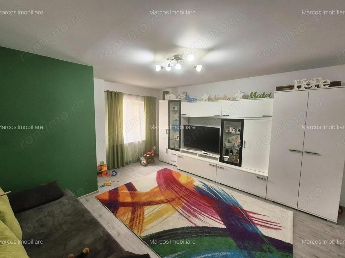 Vand apartament 3 camere Piata Sud - 2