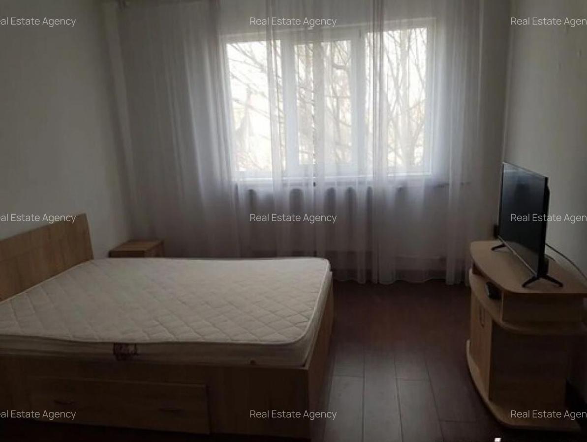 1 camere in zona Lipovei - 1