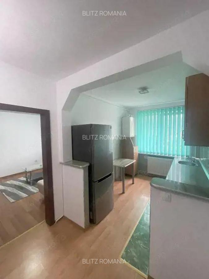 Apartament de vanzare, cu 2 camere semidecomandat, 52 mp, zona ultracentrala - 7