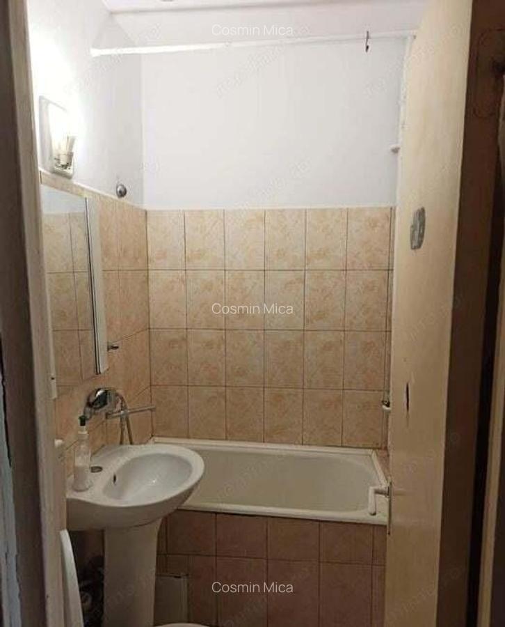 Garsoniera decomandata de vanzare zona Berceni - 2