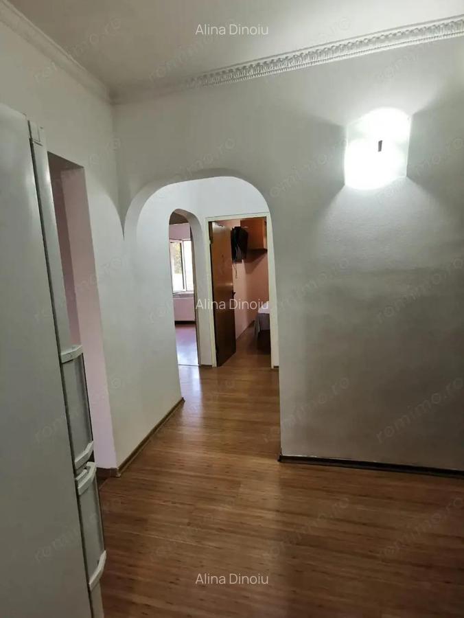 Apartament 3 camere Dristor 1/4 bloc 1982 - 16