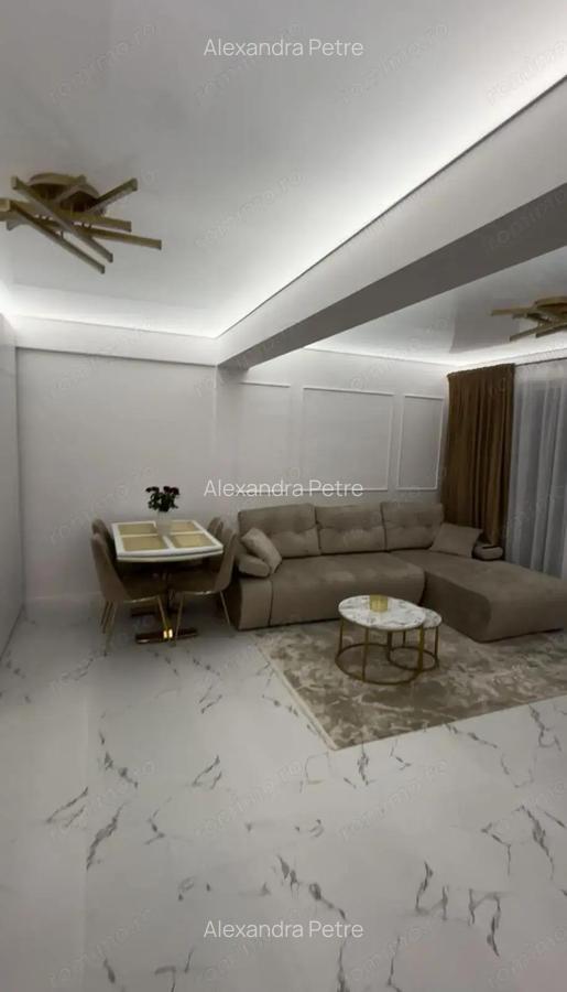 Apartament 3 camere de vanzare | 150.000 Euro - 2