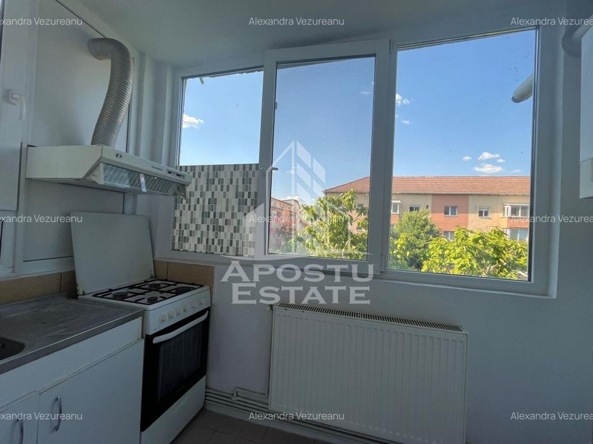 Apartament cu 3 camere, 2 bai, 2 balcoane, garaj sub bloc , Girocului - 8