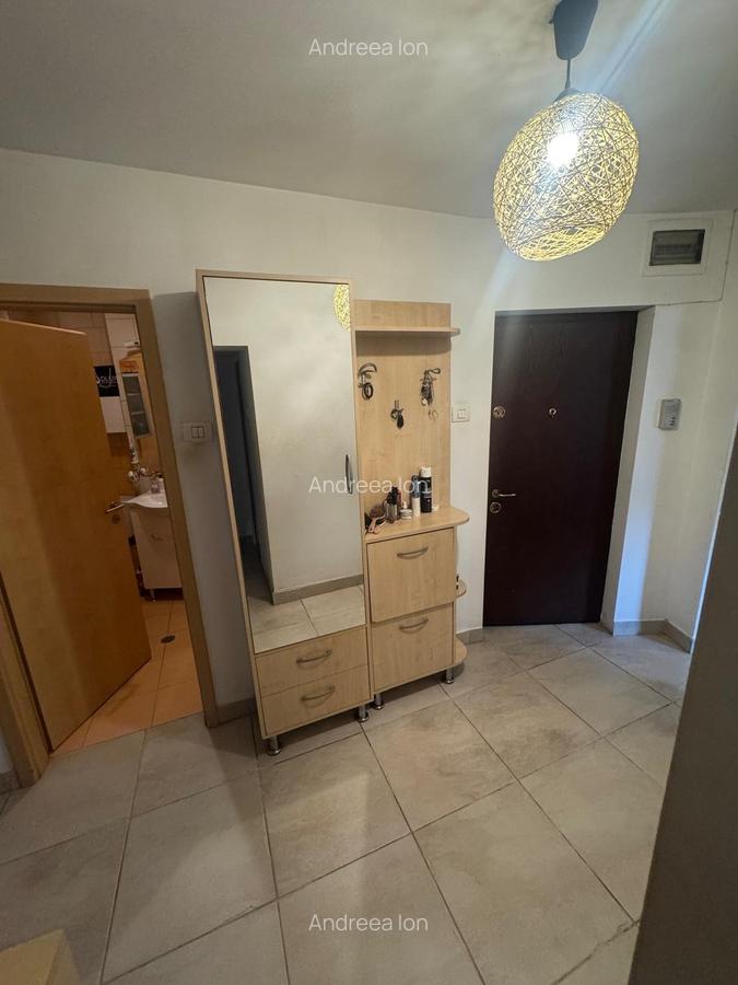 Apartament cu 3 camere decomandat în Sebastian - 2