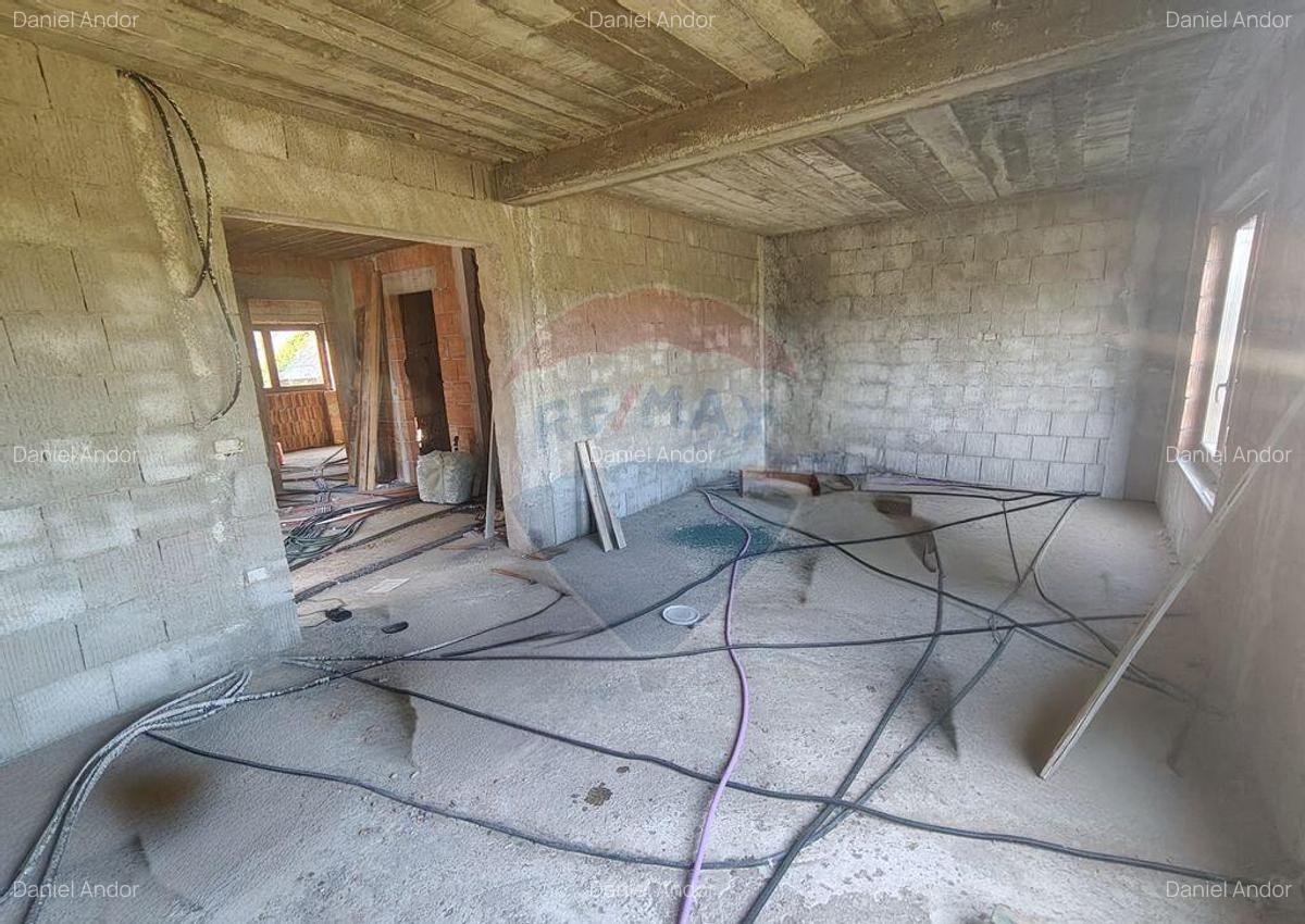 Casa de vanzare P+E cu 0% comision | 200 mp utili - 16