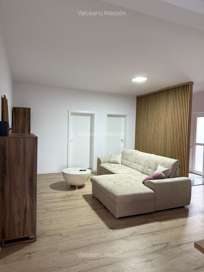 360 Grade Imobiliare oferă spre vânzare un ½ duplex în Remetea Mare - 9 360 Grade Imobiliare oferă spre vânzare un ½ duplex în Remetea Mare - 9