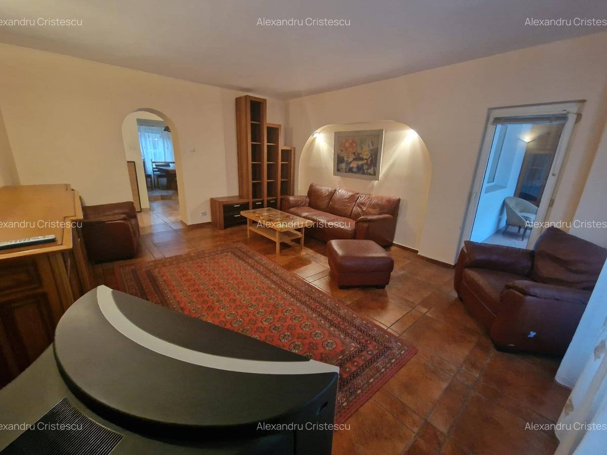 Apartament 3 camere Panduri apropiere Eroilor etajul 1 cu loc de parcare ADP - 10
