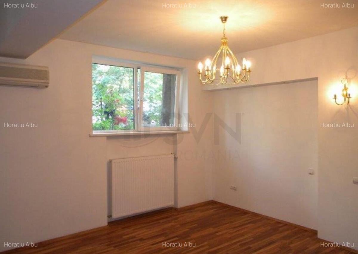 Apartament cu 4 camere Televiziune - 3