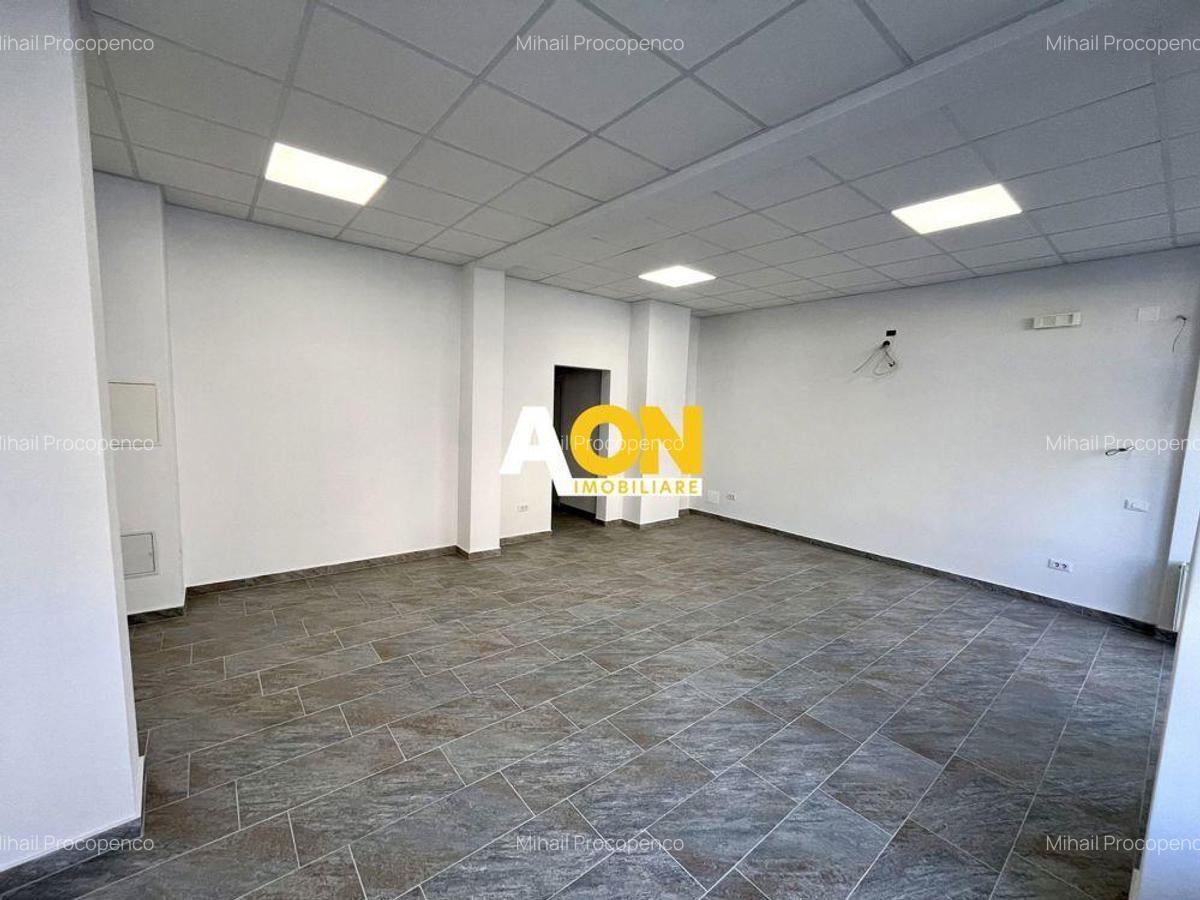 Spa?iu Comercial, Trafic Pietonal, Complet Renovat - 4