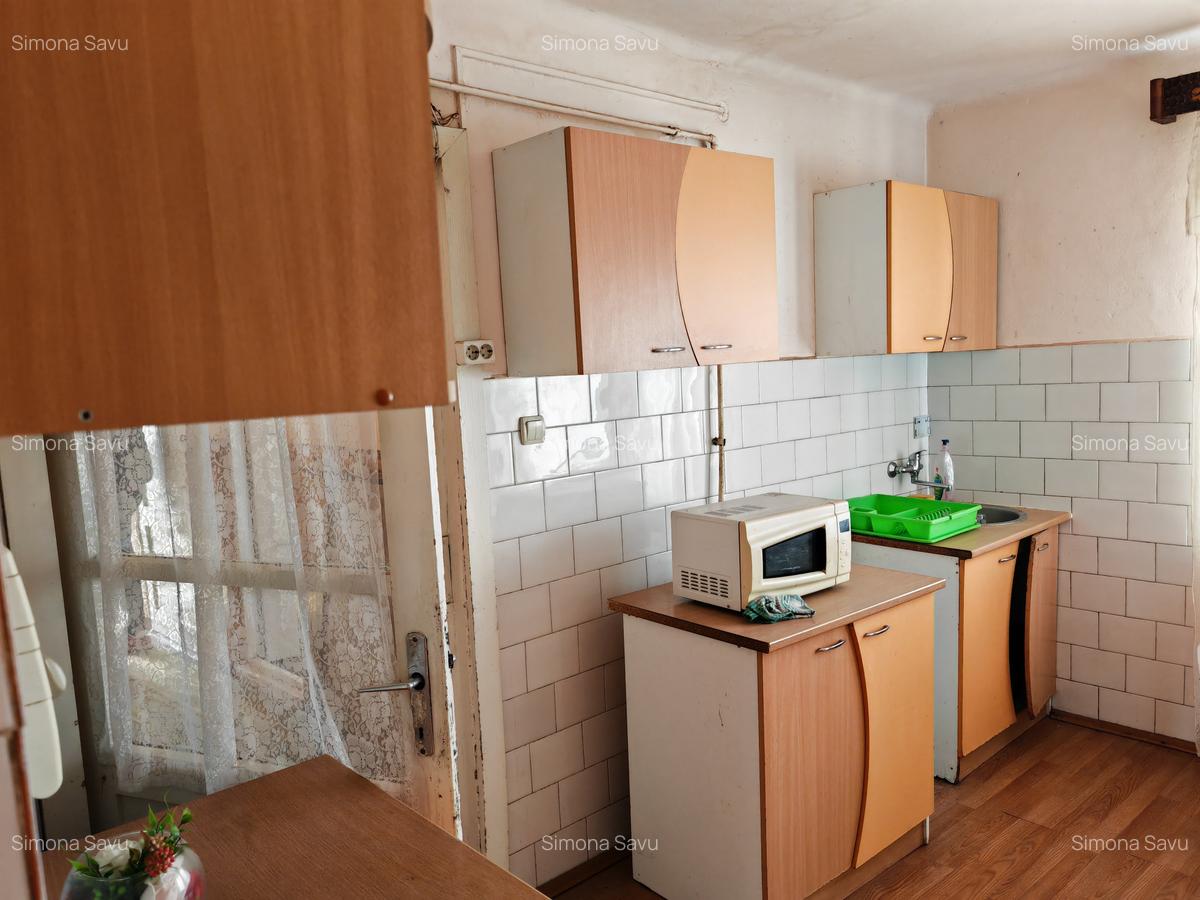 Apartament 5 camere pe 2 niveluri, in casa zona Florilor - 17