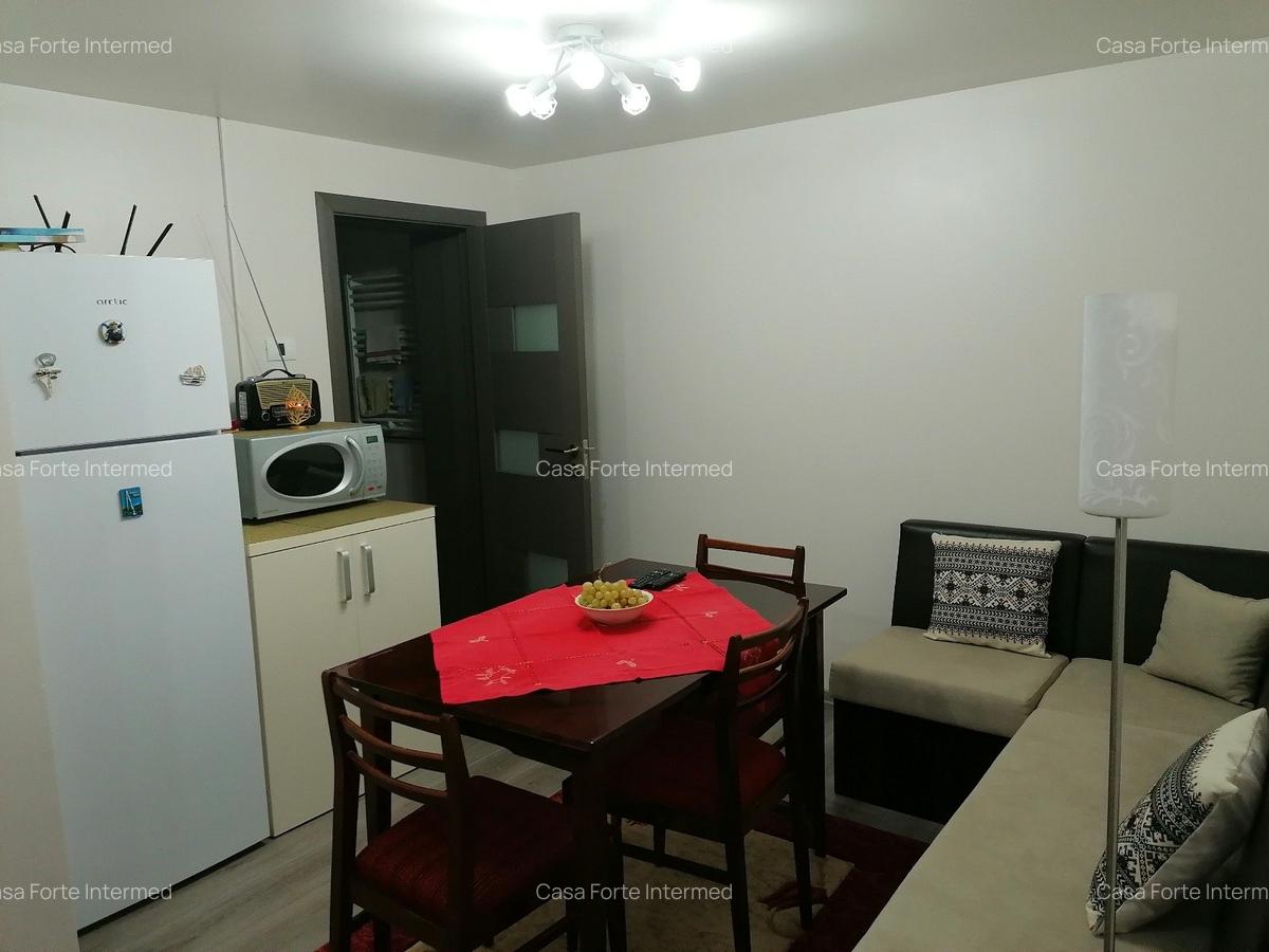 Casa de inchiriat Bulevardul Mamaia zona Delfinariu  900 euro - 5