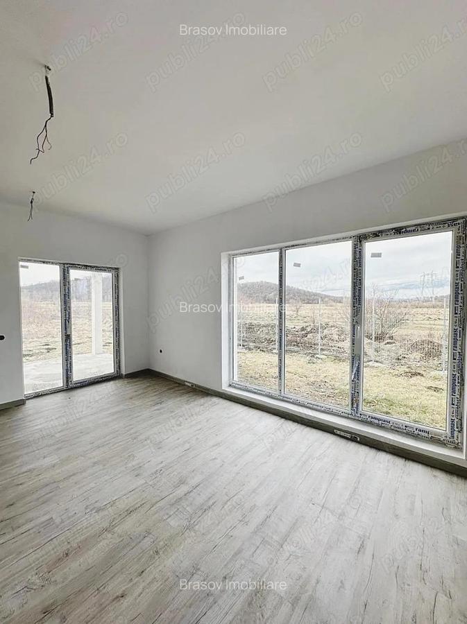 Casa noua, intabulata, in Harman. - 4