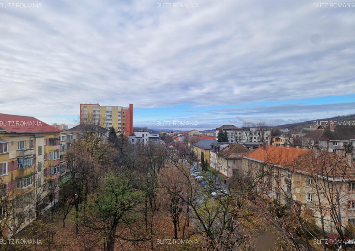 Garsoniera recent renovata, 30 mp, zona RFN - 4