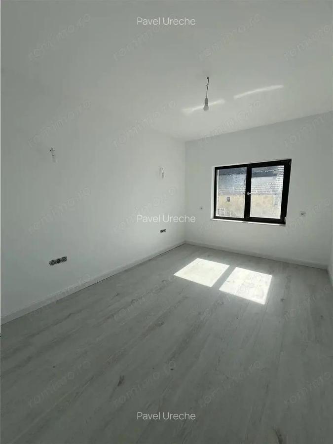 Casa la cheie cu 4 camere 3 bai si teren de 290 mp zona Brana Selimbar - 3