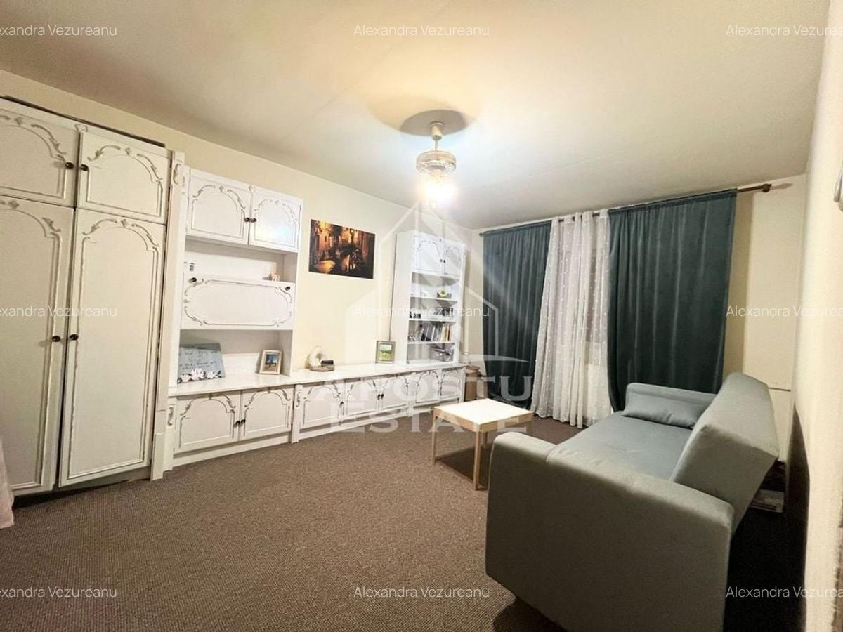 Apartament cu 3 camere decomandat, mobilat în Soarelui - 2