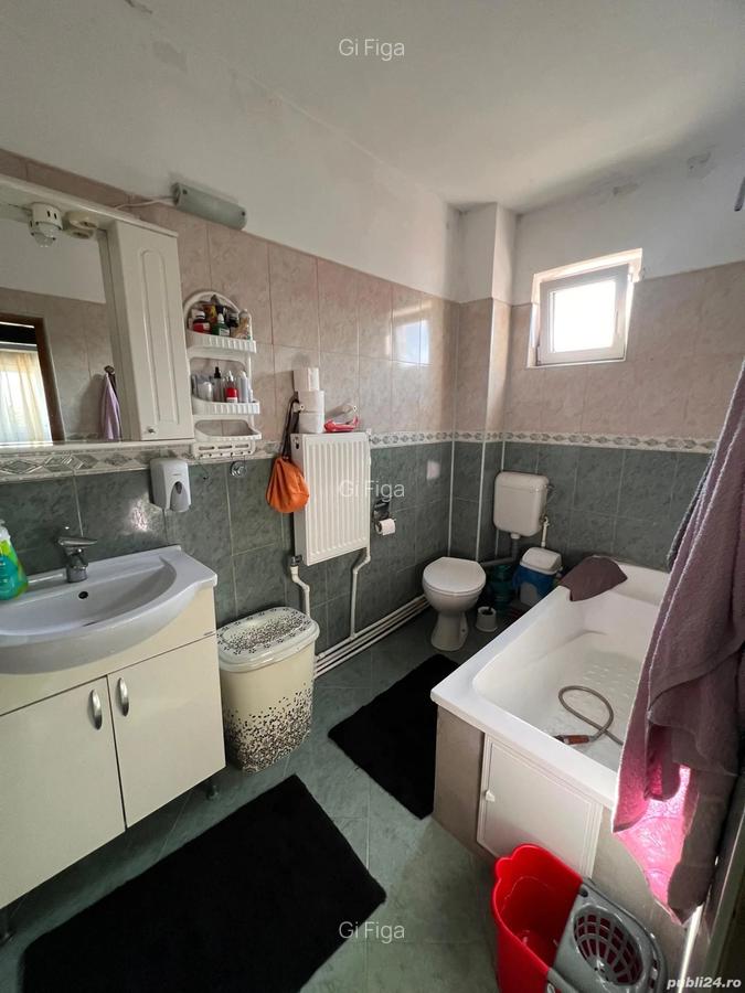 Casa de vanzare cu teren - 8