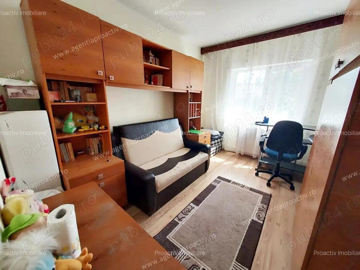 Locuin?a perfecta pentru familie-3 camere, etaj 1, 2 bai, IC Frimu - 4