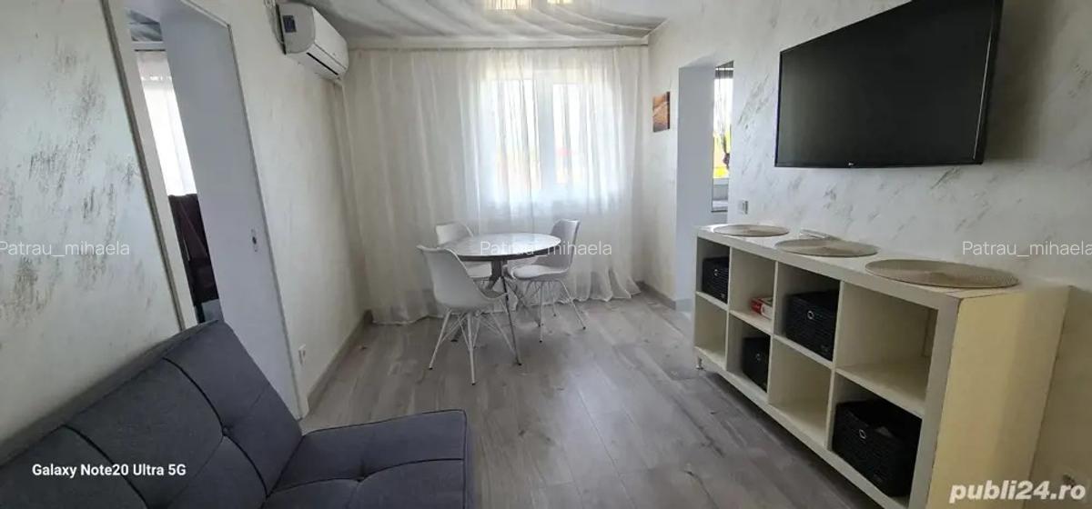 Vand apartament cu 3 camere, zona Teatru, Hunedoara, 45000 euro neg - 1