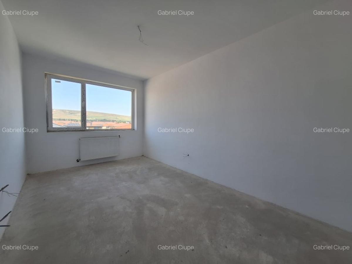 Apartament cu 3 camere semifinisat, balcon, zona Terra - 4