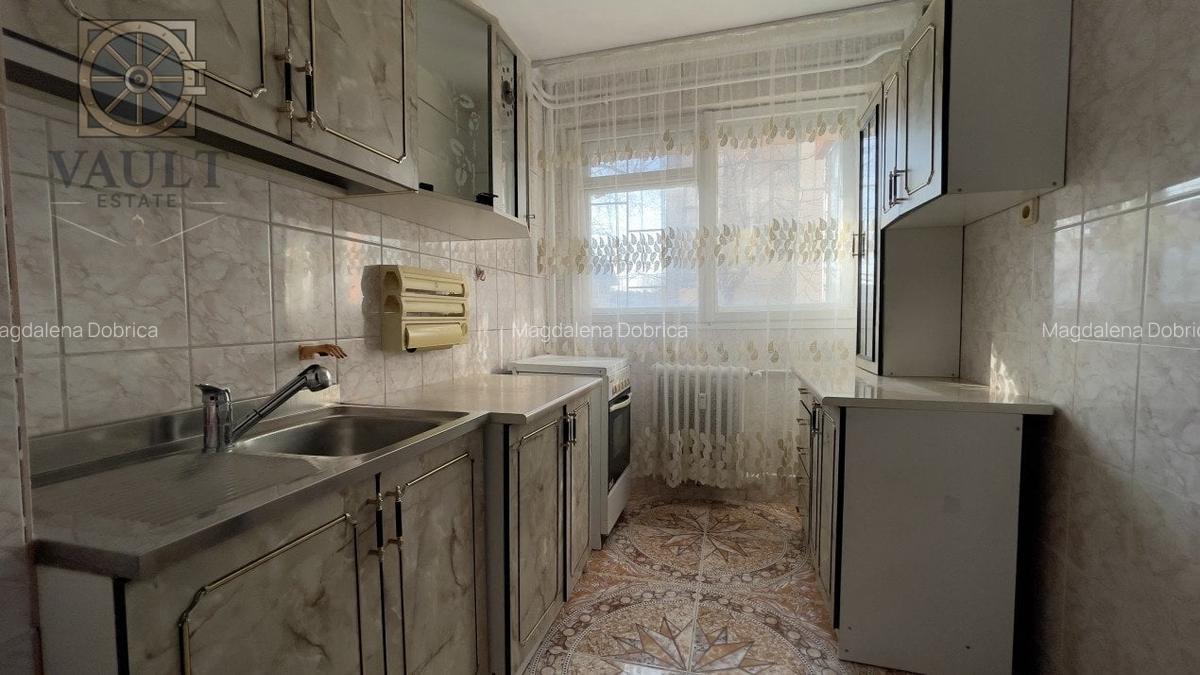 Apartament cu 3 camere semidecomandat, mobilat în Mihai Bravu - 8
