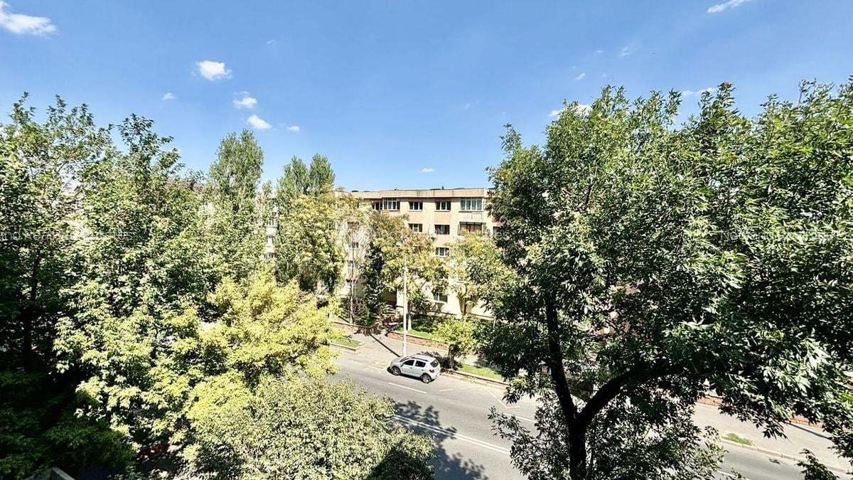 Apartament 4 camere decomandat - 11