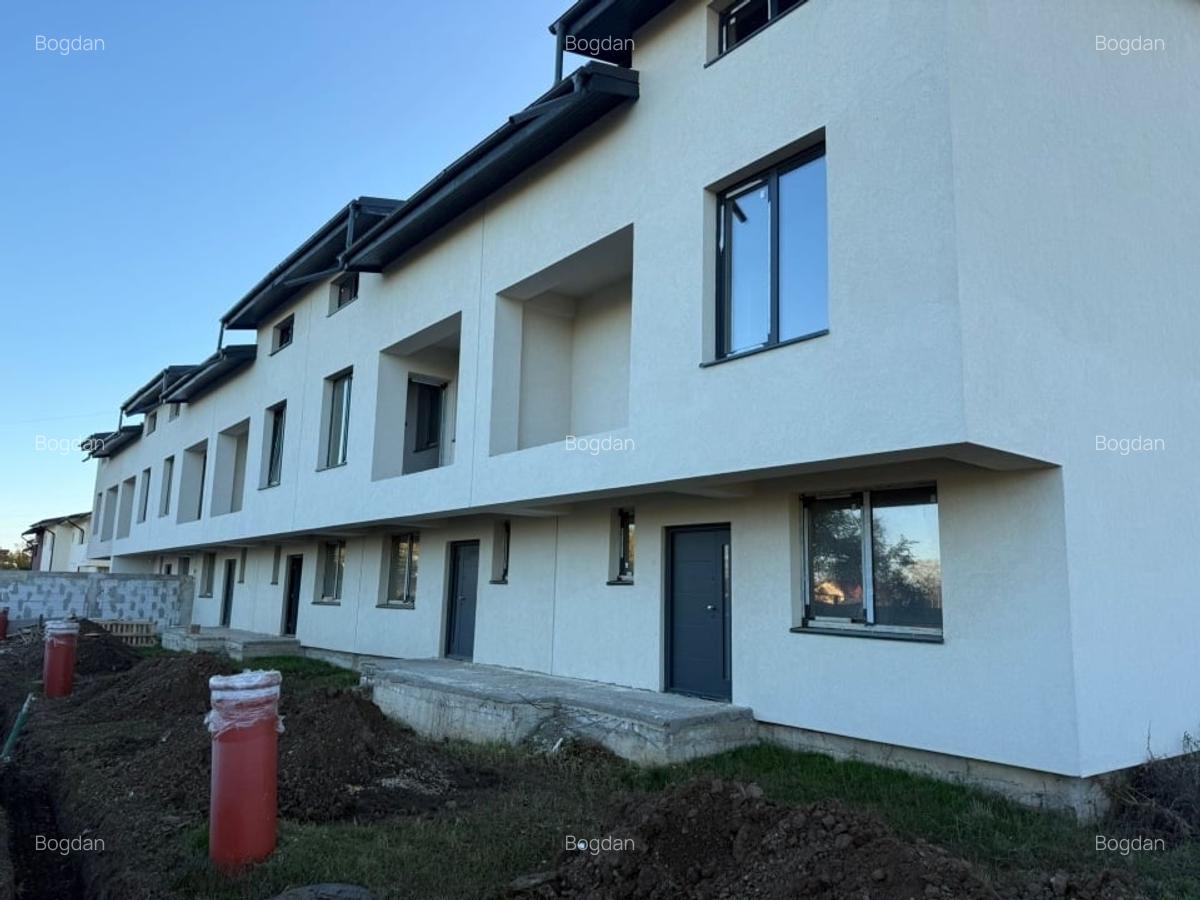 Vânzare casă  P+1+M - 3