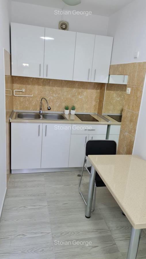 Garsoniera la 5 minute de metrou Eroii Revolutiei - 2