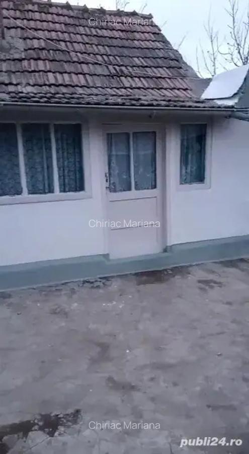 Casa batraneasca si teren de vanzare in Puricani - 4 Casa batraneasca si teren de vanzare in Puricani - 4
