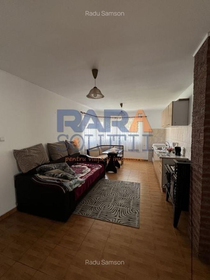 Casă 2015 - 4 dormitoare, 2 băi, 2 bucătării - 5