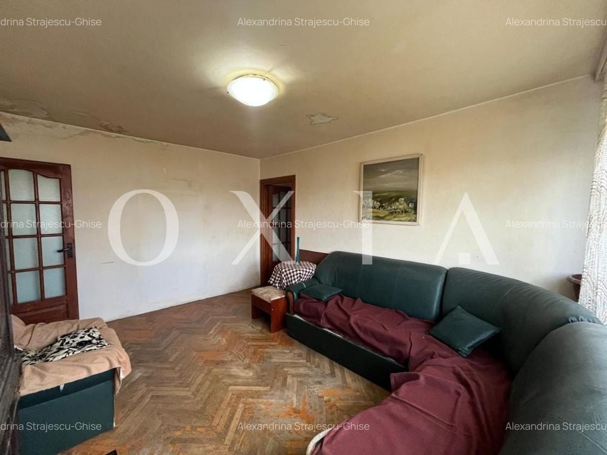 SX533 Dacia, Apartament 3 camere - necesita renovare - 8
