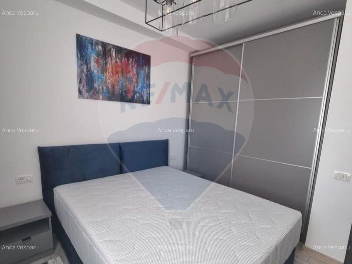 Apartament cu 3 camere de inchiriat in zona Km 5 - 2