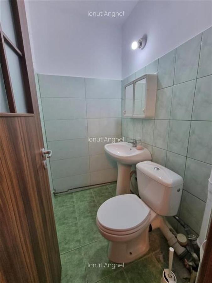 Apartament 3 camere decomandat - Podul de Fier - 10